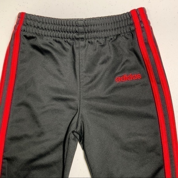 adidas Kid’s Tricot Joggers Track Pants 12 Months Red & Black - Picture 4 of 5